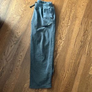 Nike sweatpants xl